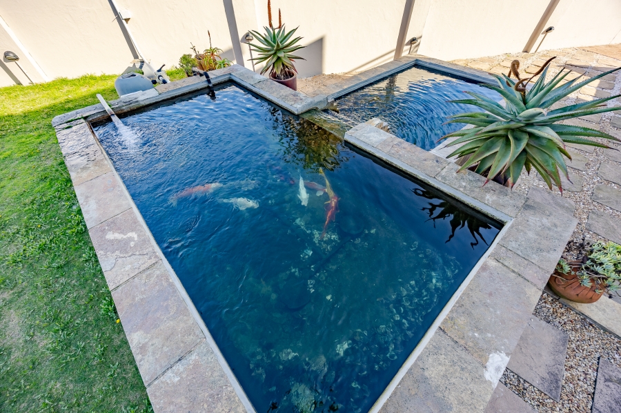 2 Bedroom Property for Sale in Lagoon Beach Western Cape